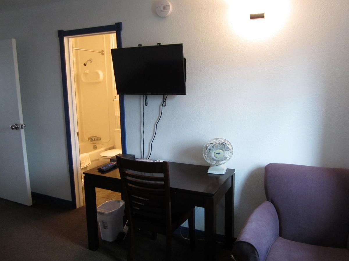Nisutlin Trading Post Motel Teslin Habitación foto